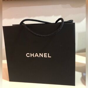 CHANEL gift bag black